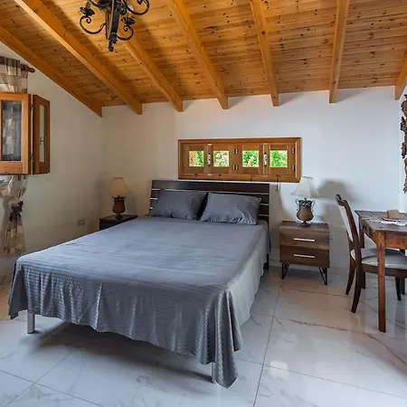 Chalet Margarita's Garden Seaview House In Ayios Theodoros Larnaca *